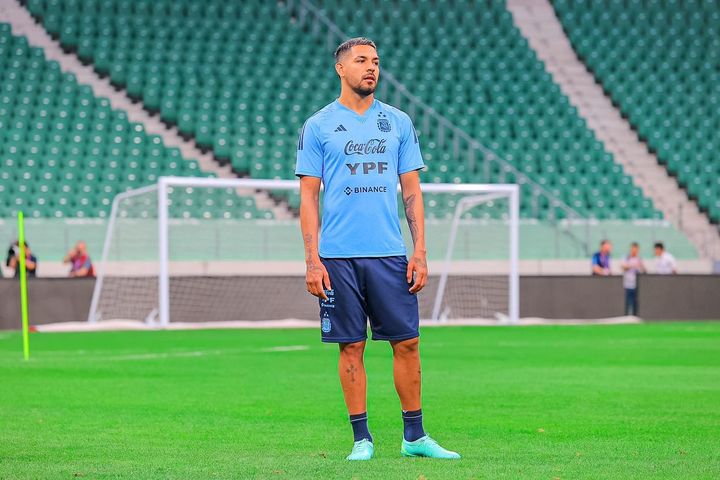 117 milhões: argentino é disputado por PSG e Atlético de Madrid