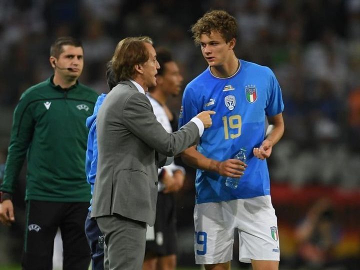 321 milhões: Manchester United vai buscar reforço na Itália