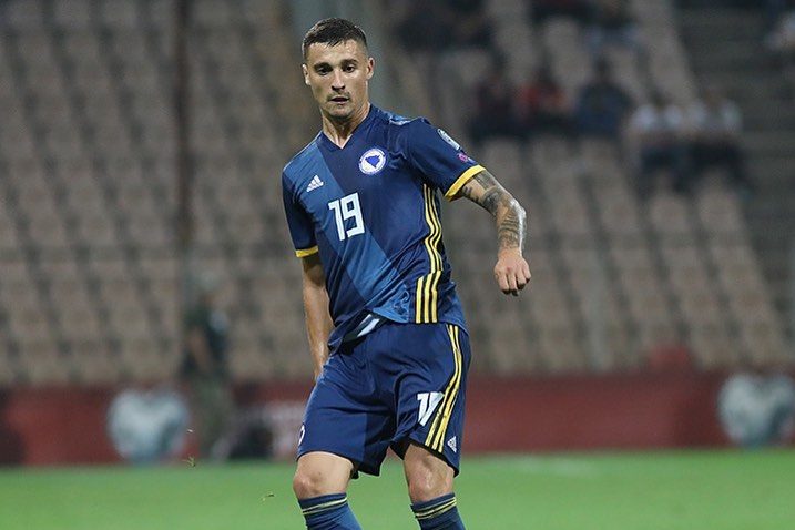 Negócio fechado! Milan e Fenerbahçe acertam transferência