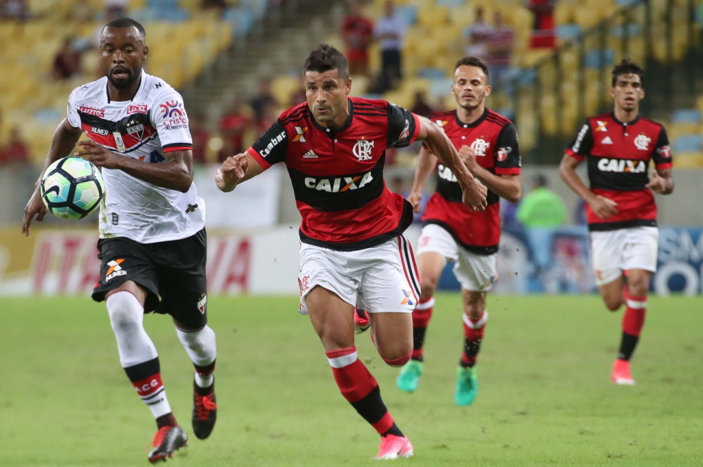 Ex-jogador do Flamengo processa o clube mas se dá mal