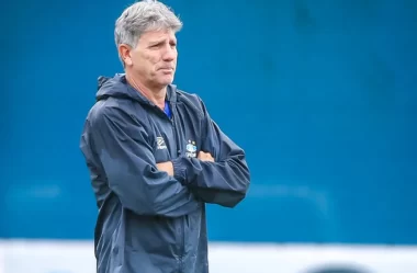 Renato Gaúcho cita pênalti perdido de Zico em 86 na queda do Grêmio