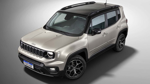 jeep-renegade-sahara-at6-4x2-2025