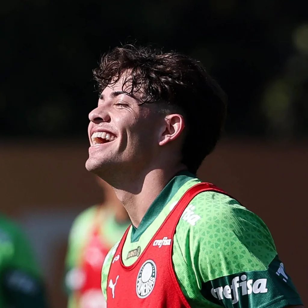 Augustin Giay durante treino do Palmeiras (Foto: Reprodução/Palmeiras)