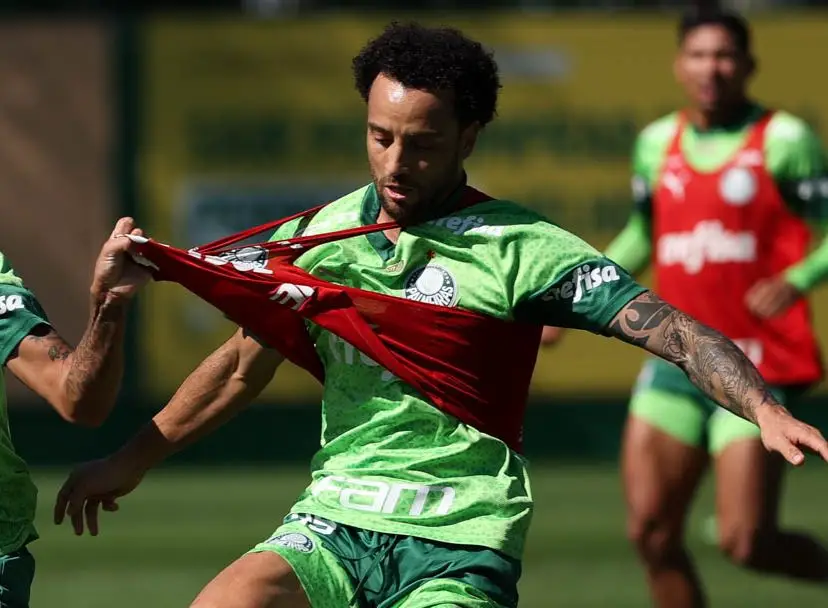 Felipe Anderson durante treino do Palmeiras (Foto: Reprodução/Palmeiras)