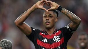 Bruno Henrique faz história contra o Vasco e iguala Gabigol