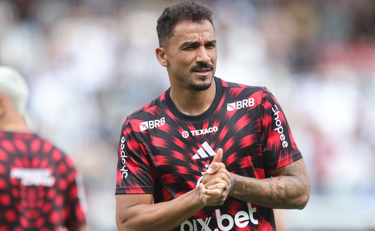 Danilo causa impacto imediato em chegada ao Flamengo
