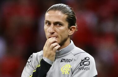 Flamengo quer renovar o contrato com Filipe Luís