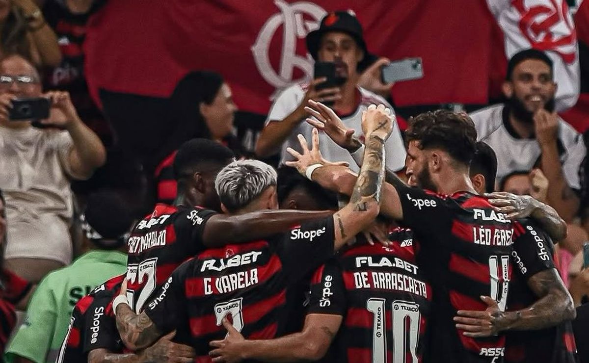 Flamengo vence o Vasco e torcida dispara provocações