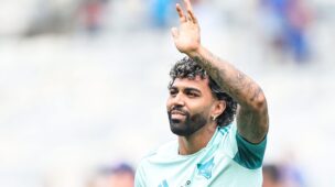 Gabigol liga para convencer Lorran a fechar com Cruzeiro