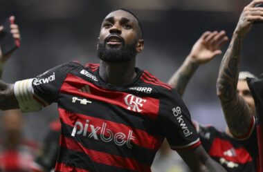 Zenit oferece jogadores ao Flamengo + dinheiro por Gerson