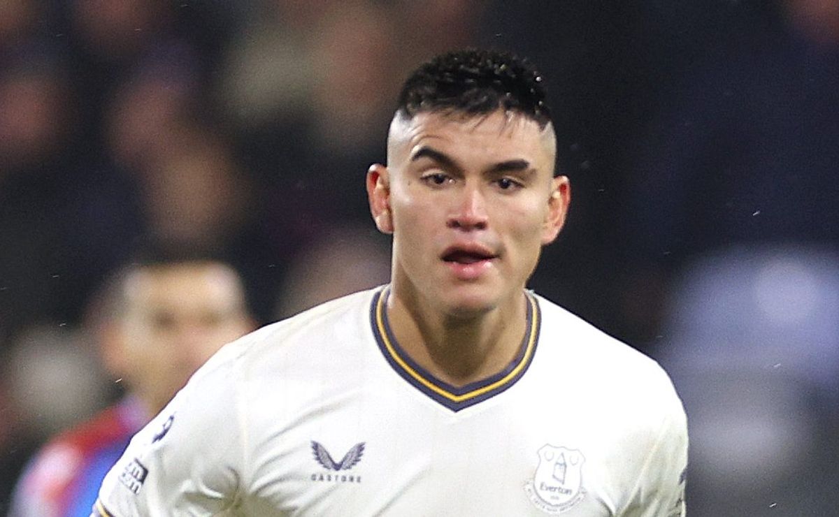 Alcaraz sofre reviravolta no Everton e Flamengo se preocupa
