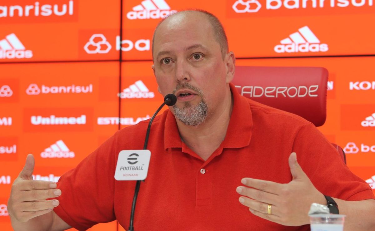 Alessandro Barcellos ironiza Flamengo por causa de Thiago Maia