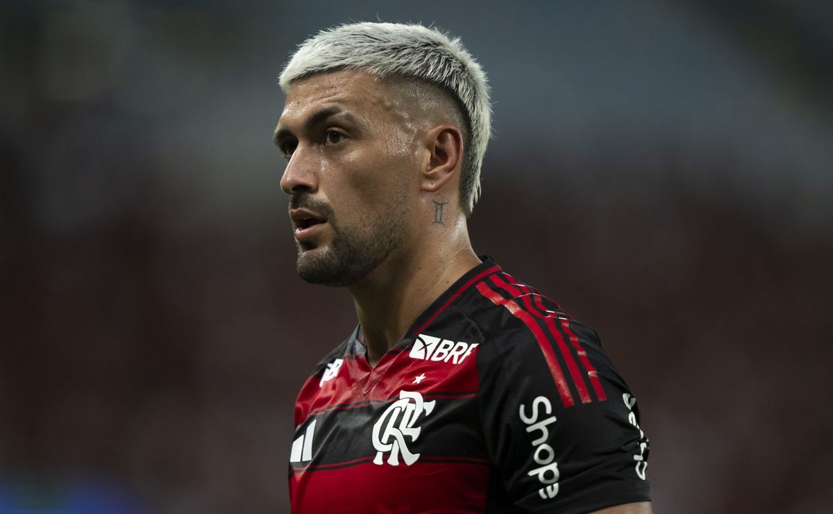 Arrascaeta escolhe 2 craques que gostaria de jogar junto no Flamengo