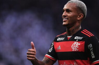 Barcelona de olho em Wesley, do Flamengo e Seleção Brasileira