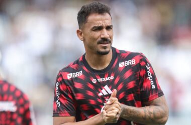 Danilo, do Flamengo, revela decepção com Romário