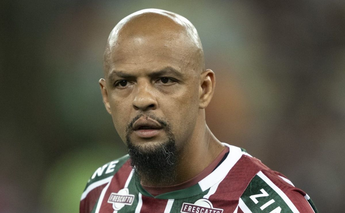 Felipe Melo cobra time do Flamengo após jogo contra Vasco