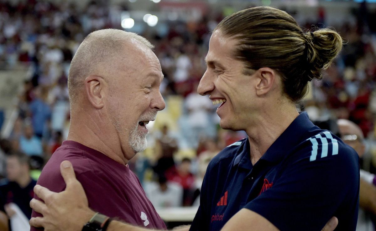 Filipe Luís analisa vitória do Flamengo e projeta clássico aberto