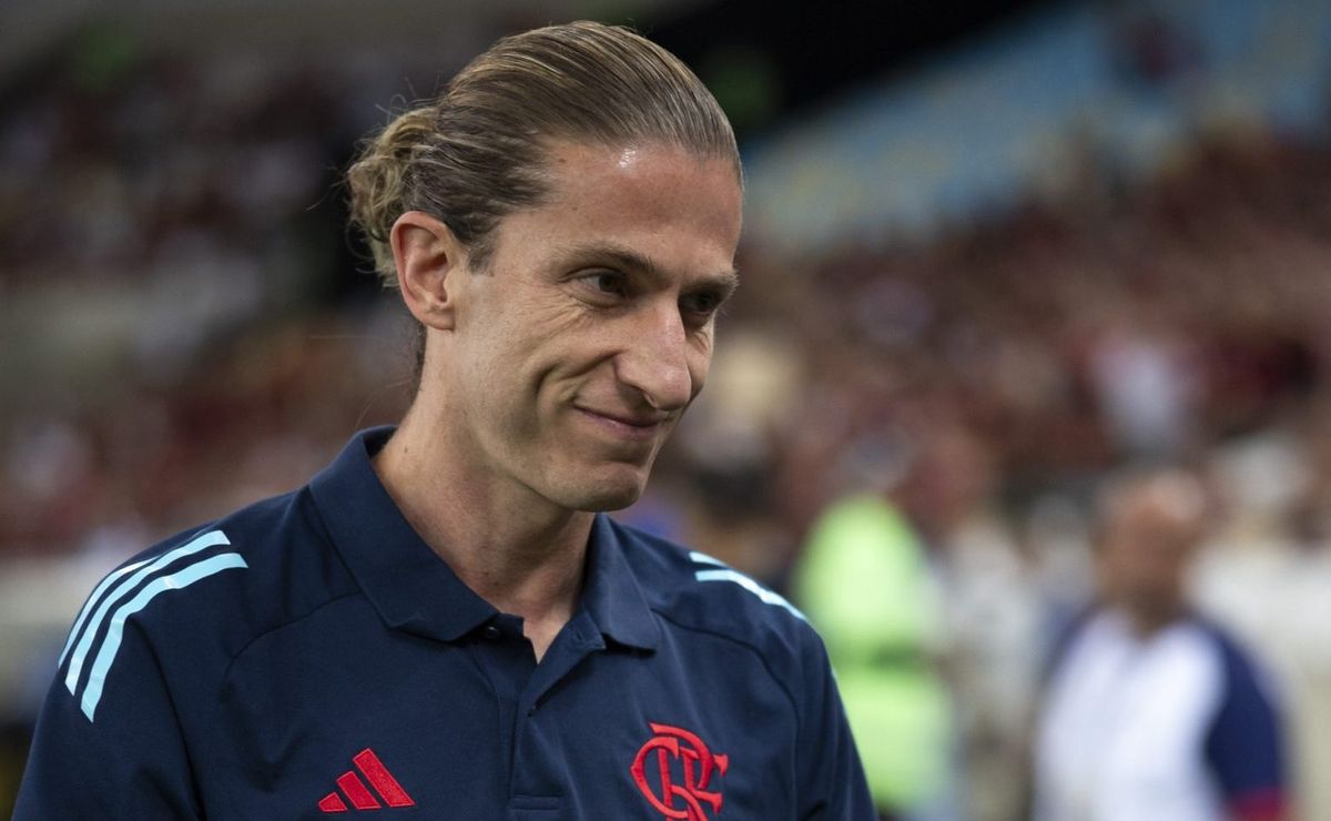 Filipe Luís, comandante do Flamengo vê equipe como espera