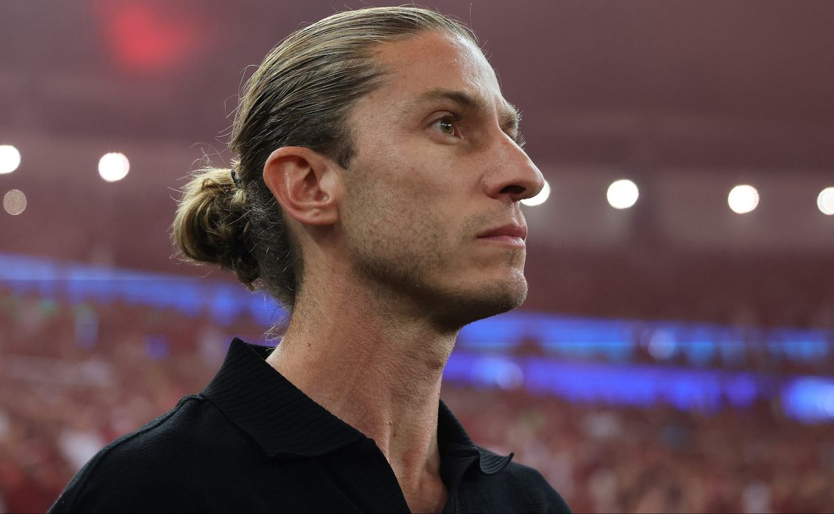 Filipe Luís, do Flamengo, recebe balanço dos convocados após Data FIFA