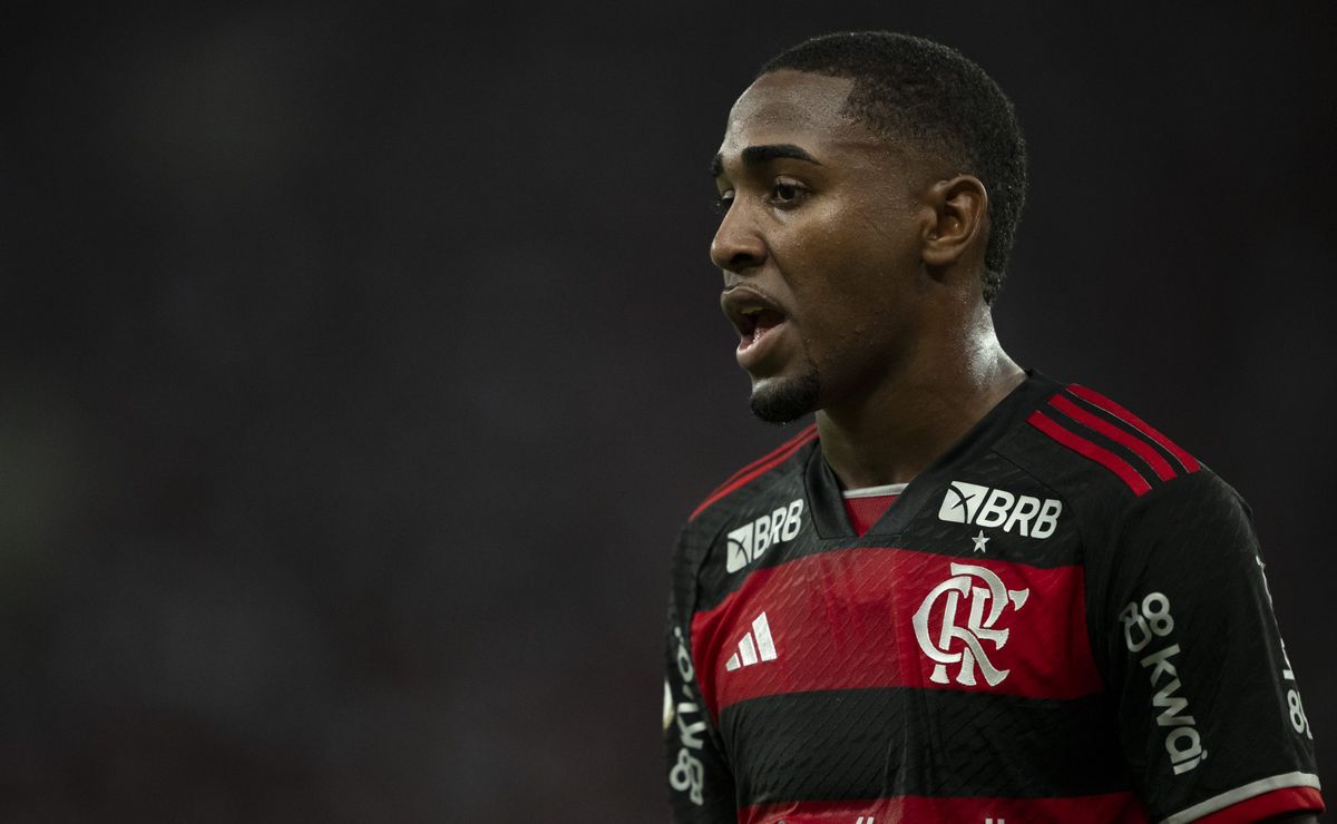 Flamengo busca negociar Lorran, Pablo, Caio Garcia e Zé Welinton 