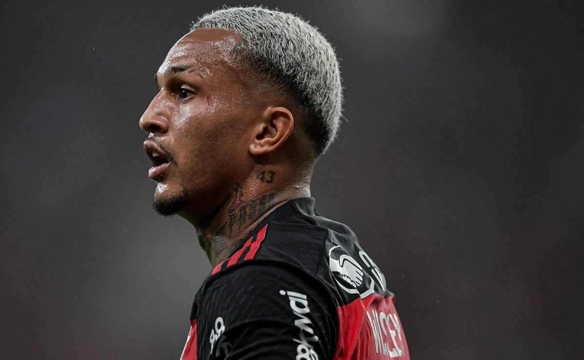 Flamengo só venderá Wesley ao Arsenal por R$ 230 milhões