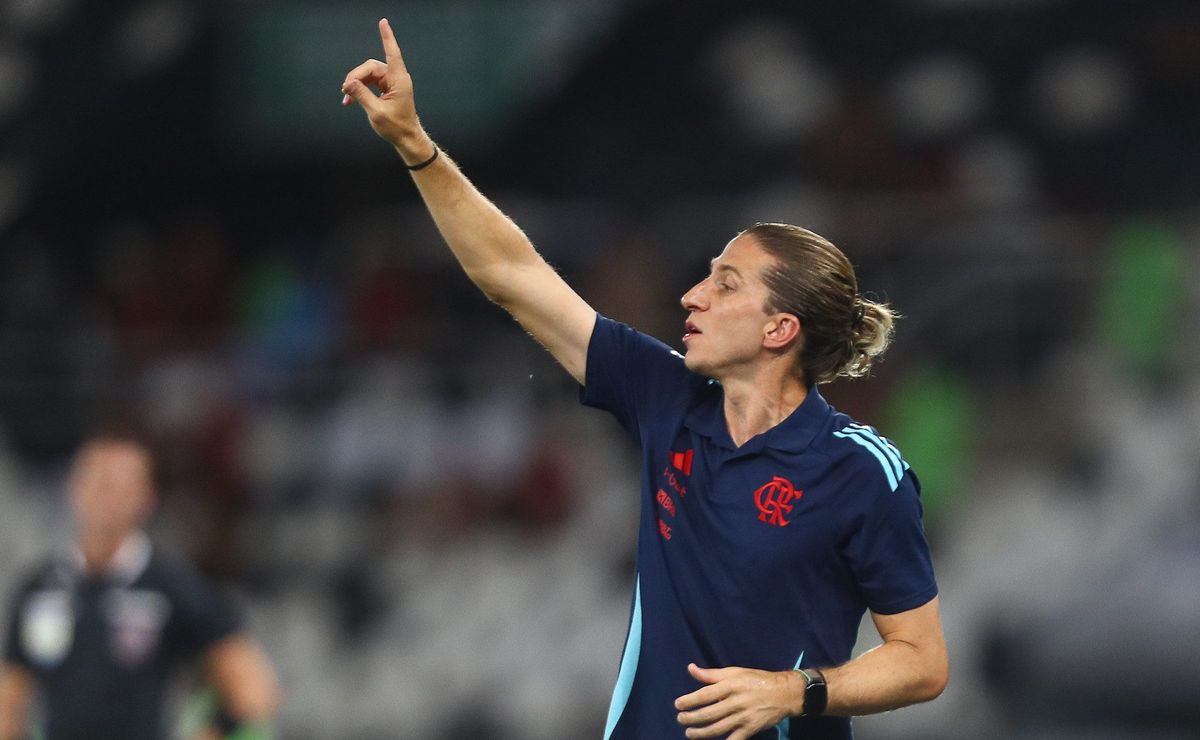 Flamengo tem melhor defesa do país, aponta André Rizek