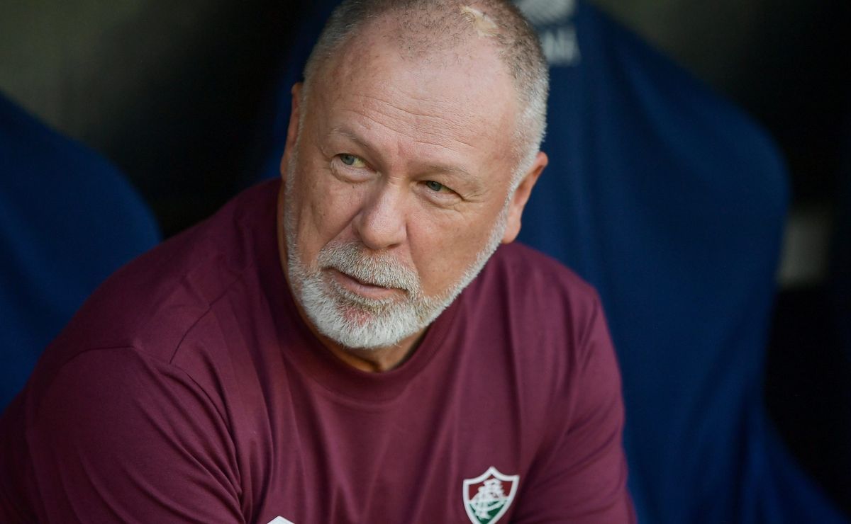 Mano cita única derrota de Filipe Luís ao aborda FlaFlu