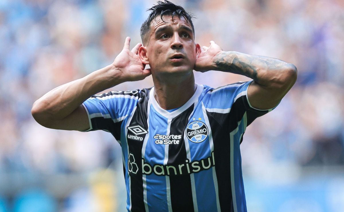 Torcida do Flamengo aprova chegada de Cristaldo, do Grêmio