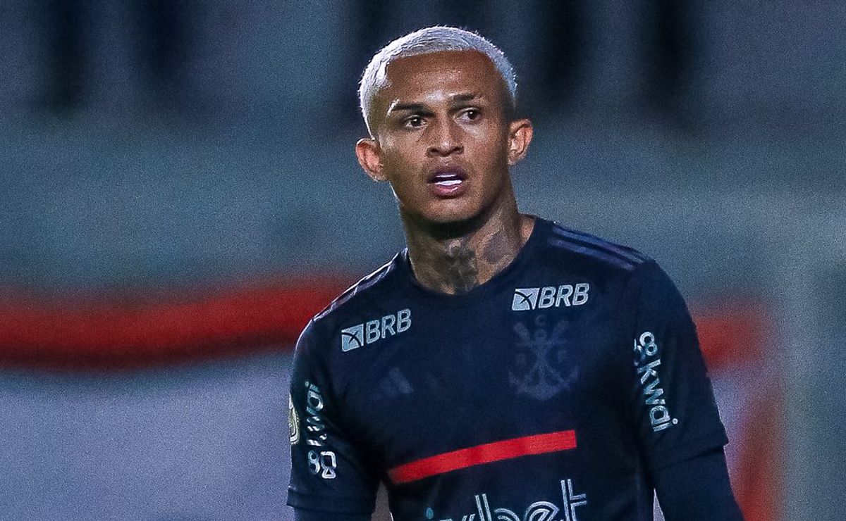 Venda de Wesley para o Barcelona tem nova situação no Flamengo