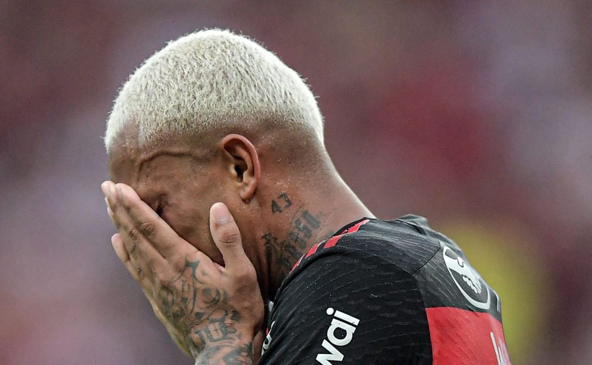 Wesley, ex-Flamengo, 'sofre' com decisão de Dorival Júnior na Seleção