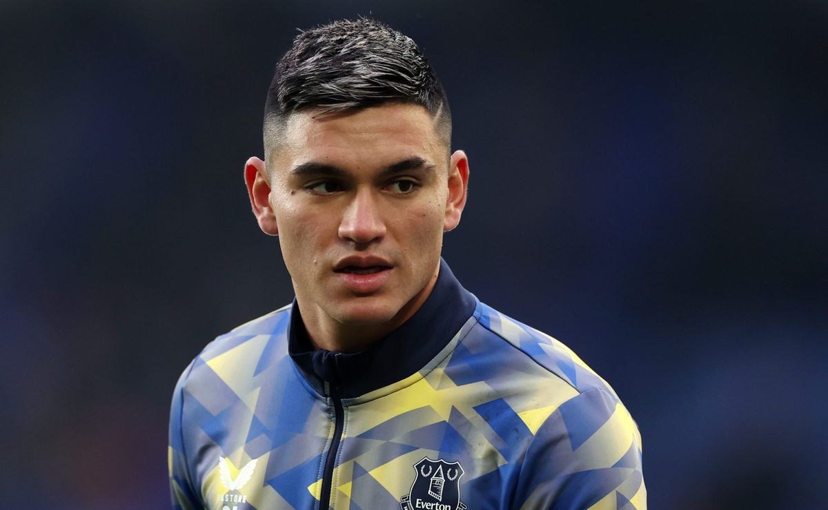 Alcaraz não joga contra Chelsea e Flamengo antecipa proposta ao Everton