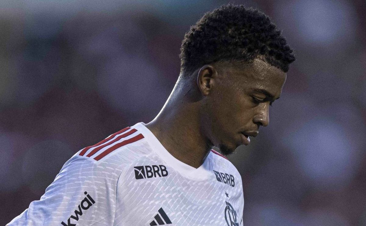 Carlinhos passou por choque de realidade e perda da mãe