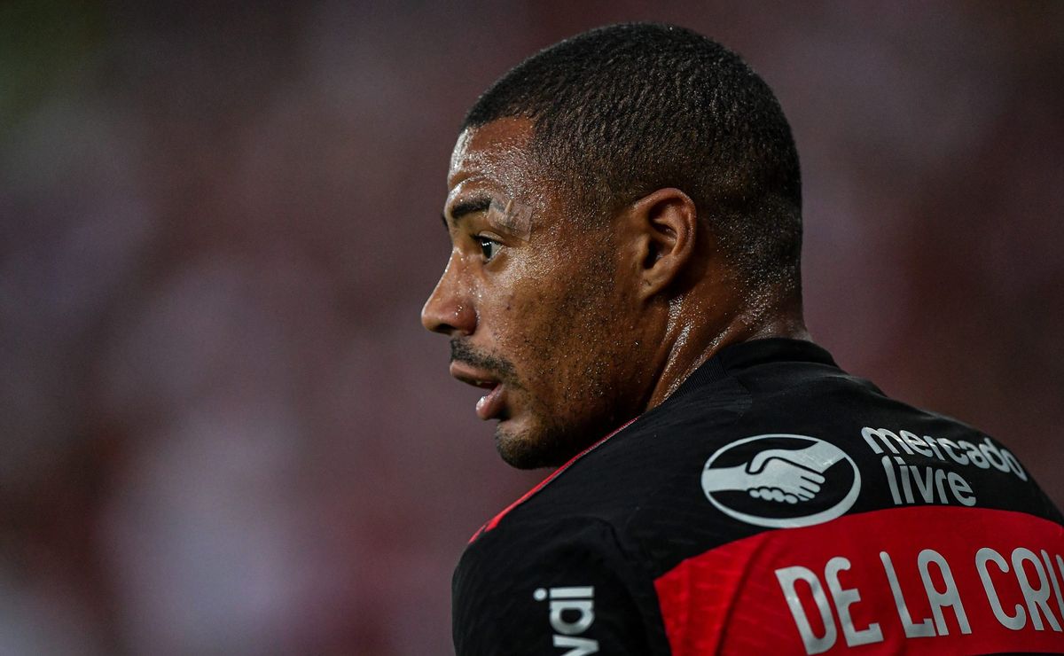 De la Cruz lidera em números e vira destaque do Flamengo