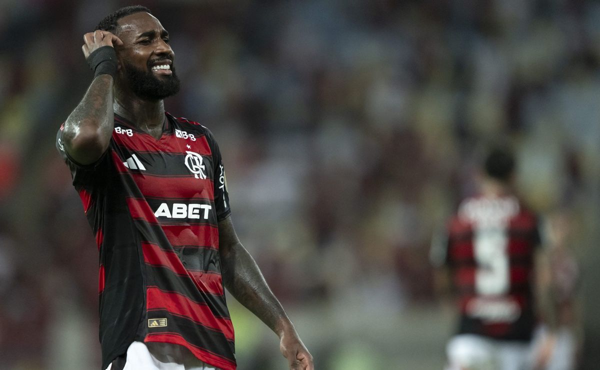 Gerson é criticado por torcedores após empate do Flamengo
