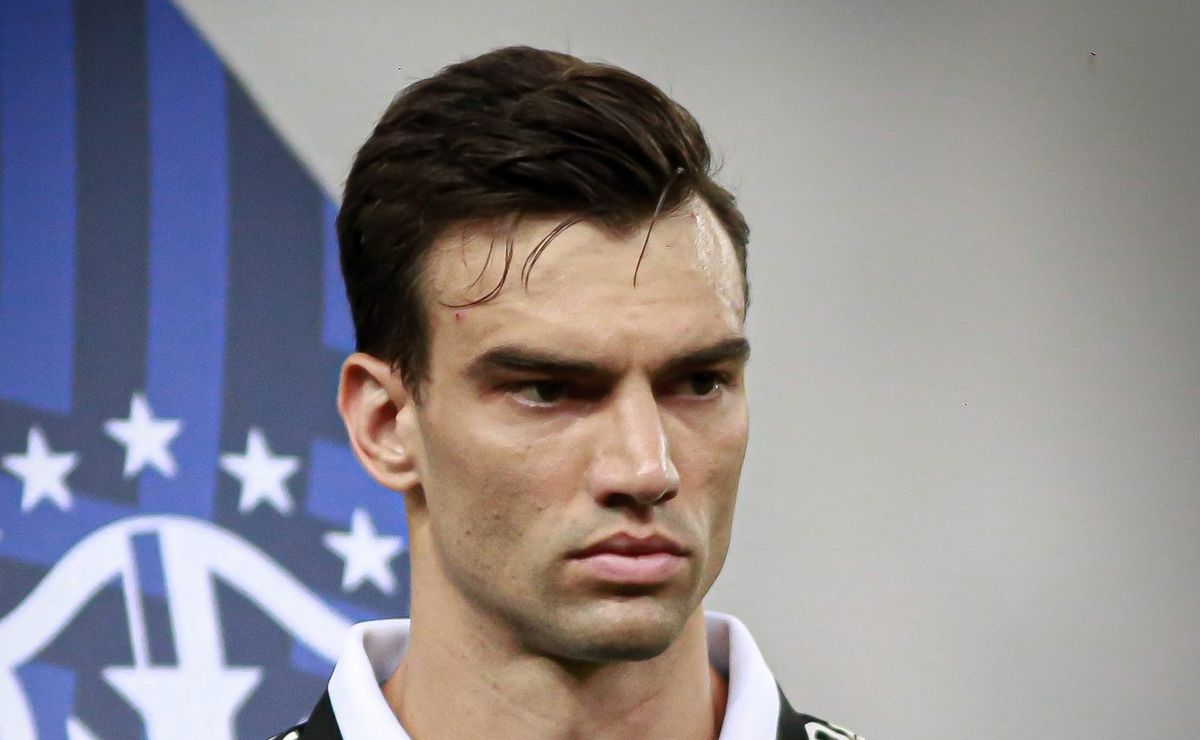 Léo Jardim surpreende e lamenta empate entre Vasco x Flamengo