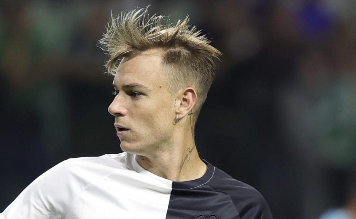 Róger Guedes volta a ser assunto no Flamengo na web