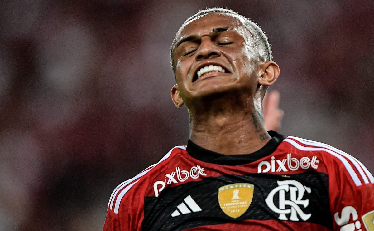 Wesley toma decisão importante e decide onde vai jogar