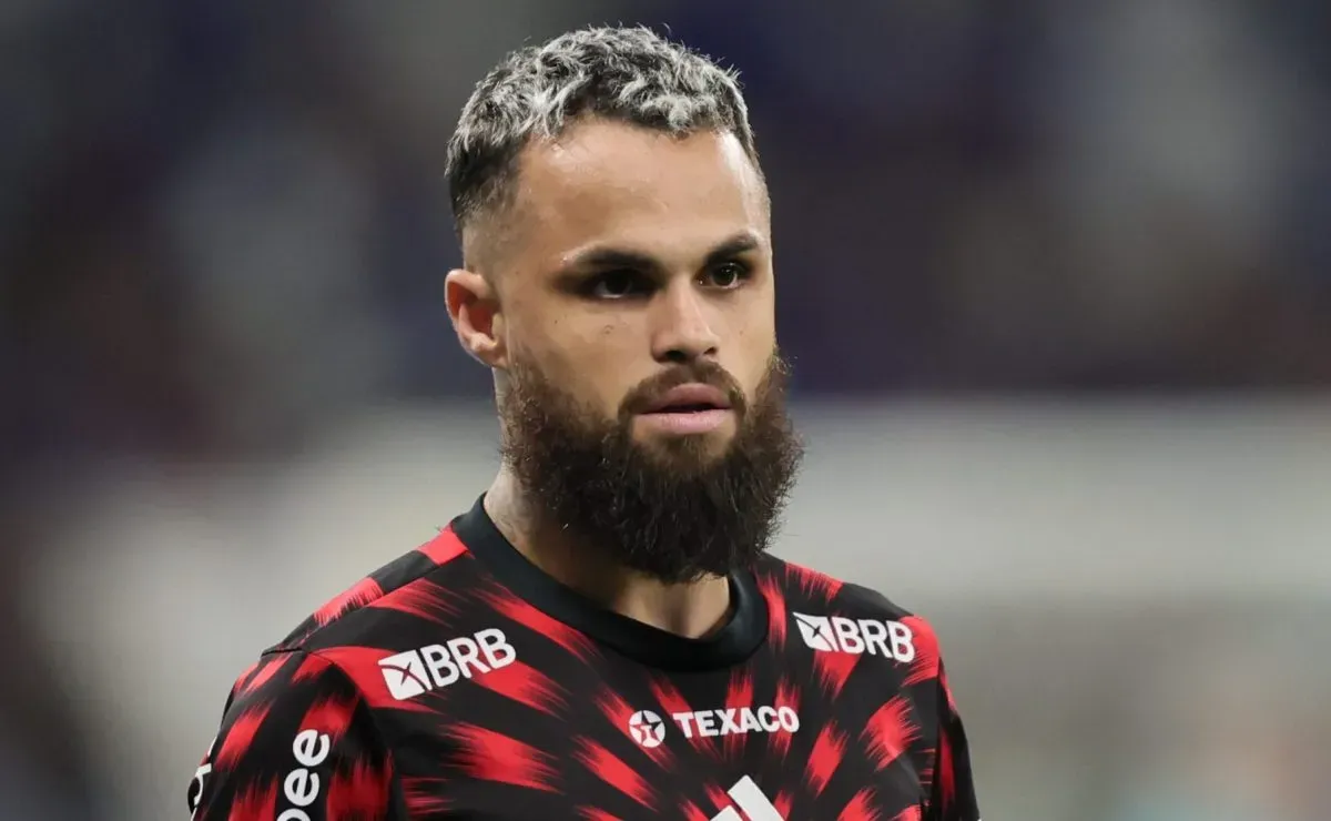 Al-Duhail pressiona o Flamengo por Michael e quer liberação antecipada