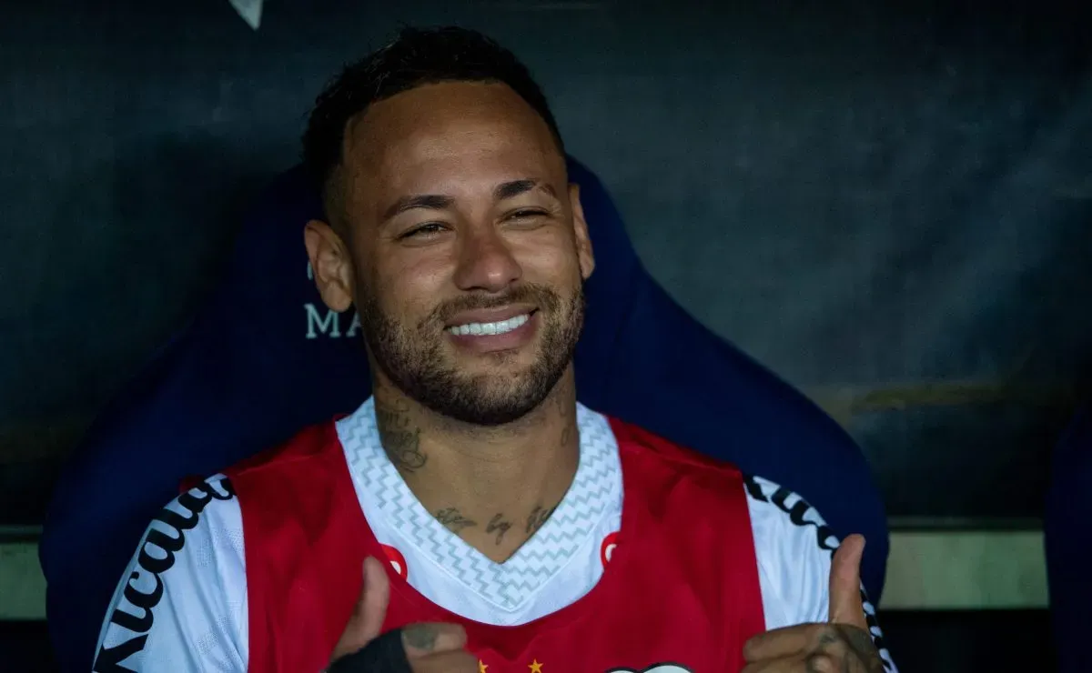 Arrascaeta, do Flamengo, elogia Neymar e manda recado sincero