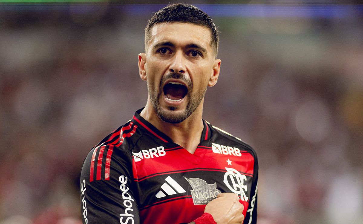 Arrascaeta toma decisão após Flamengo sobre renovação