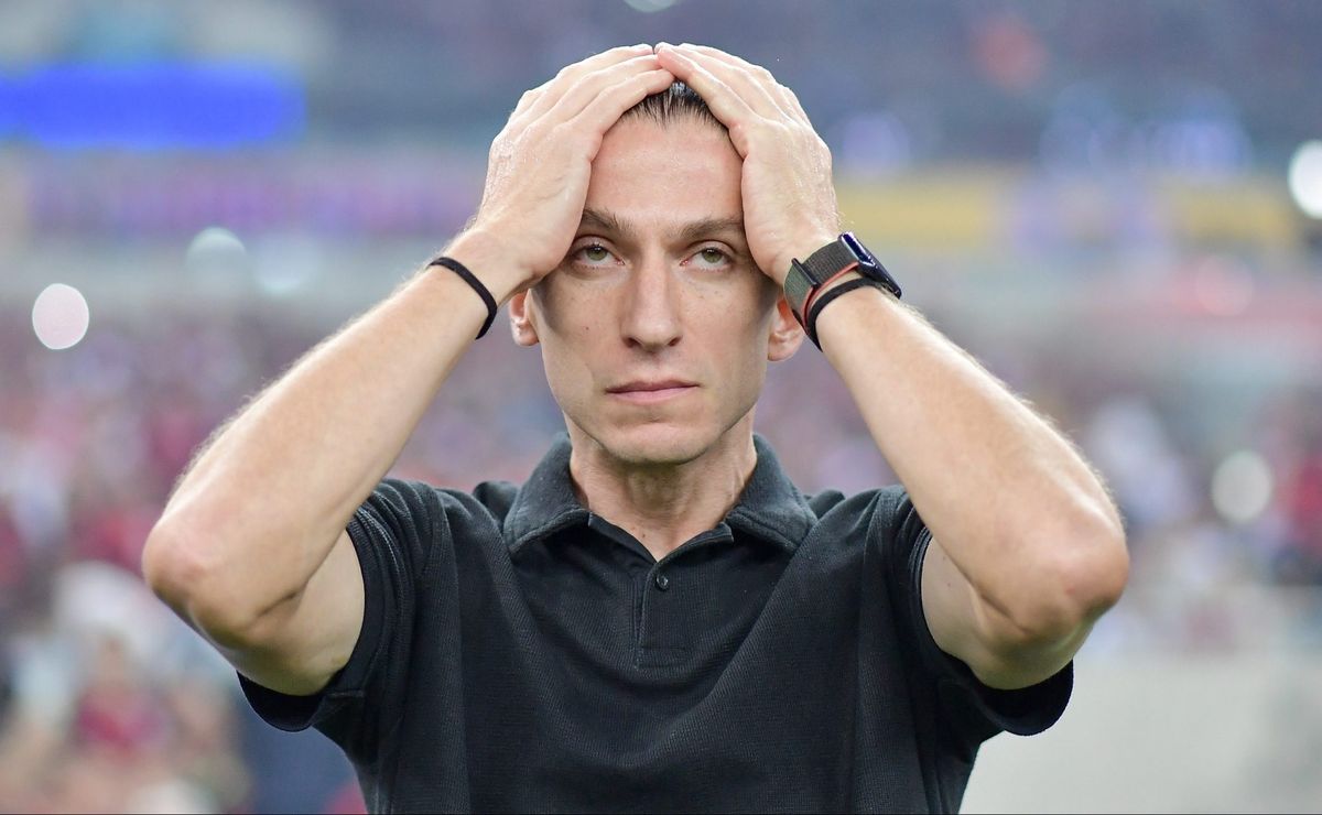 Filipe Luís é criticado após defender Bruno Henrique em Flamengo x Bahia