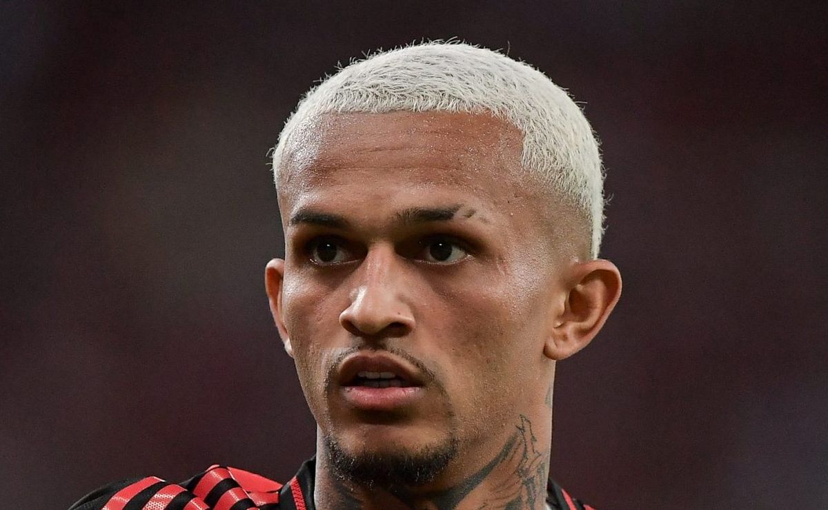 Flamengo decide vender Wesley antes do Super Mundial