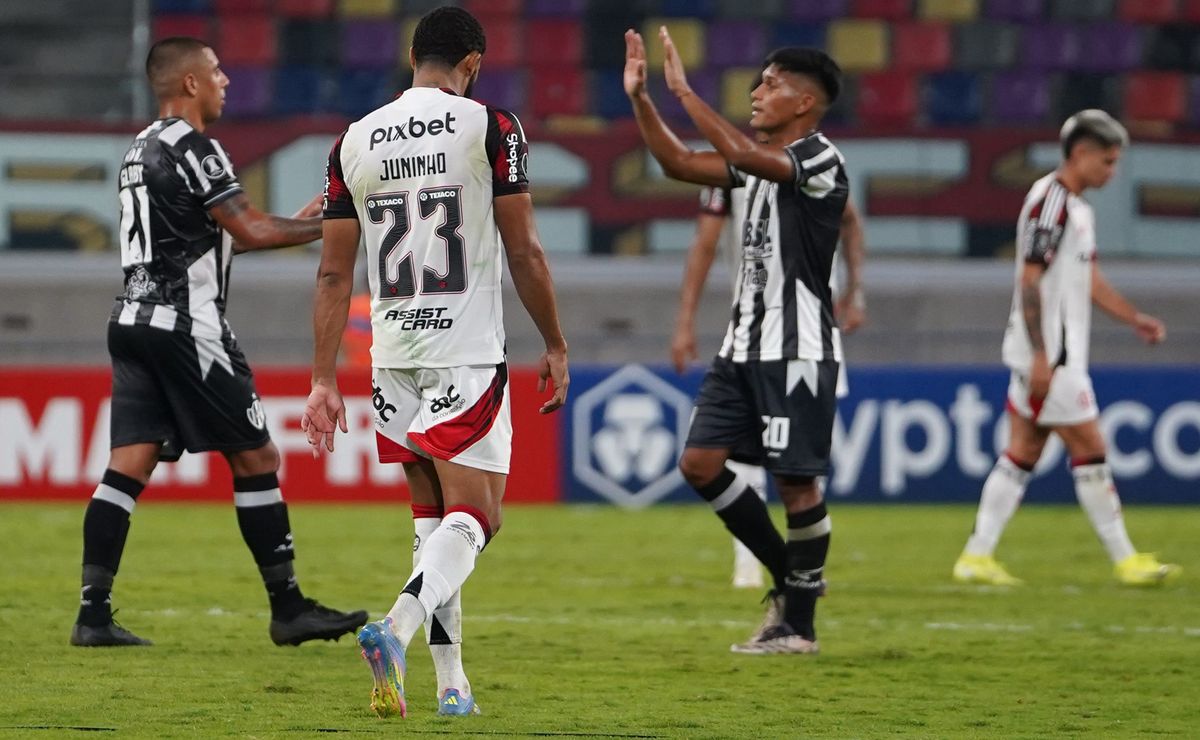 Flamengo leva empate e fica em situação difícil na Libertadores