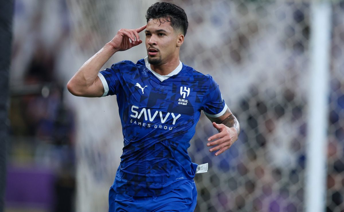 Flamengo mantém interesse, mas Al-Hilal segura Marcos Leonardo