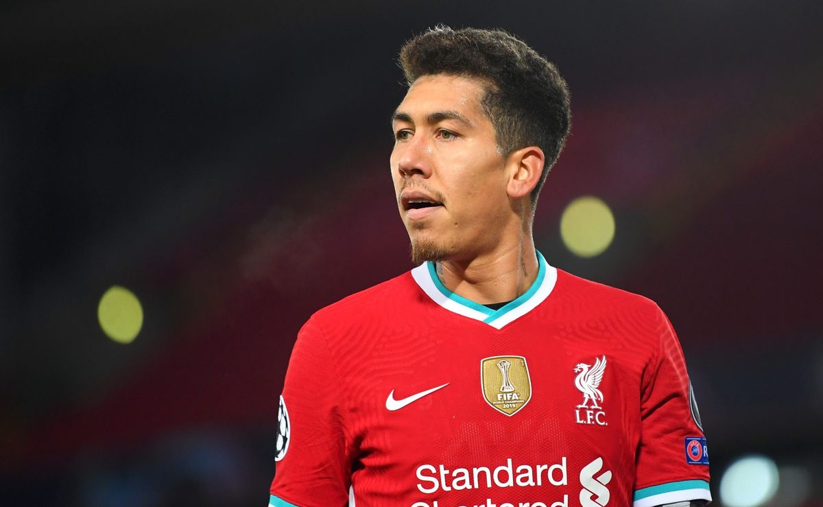 Flamengo não descarta uma negociação com Roberto Firmino