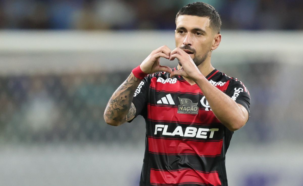 Flamengo paralisa negociações com Arrascaeta e deixa jogador chateado