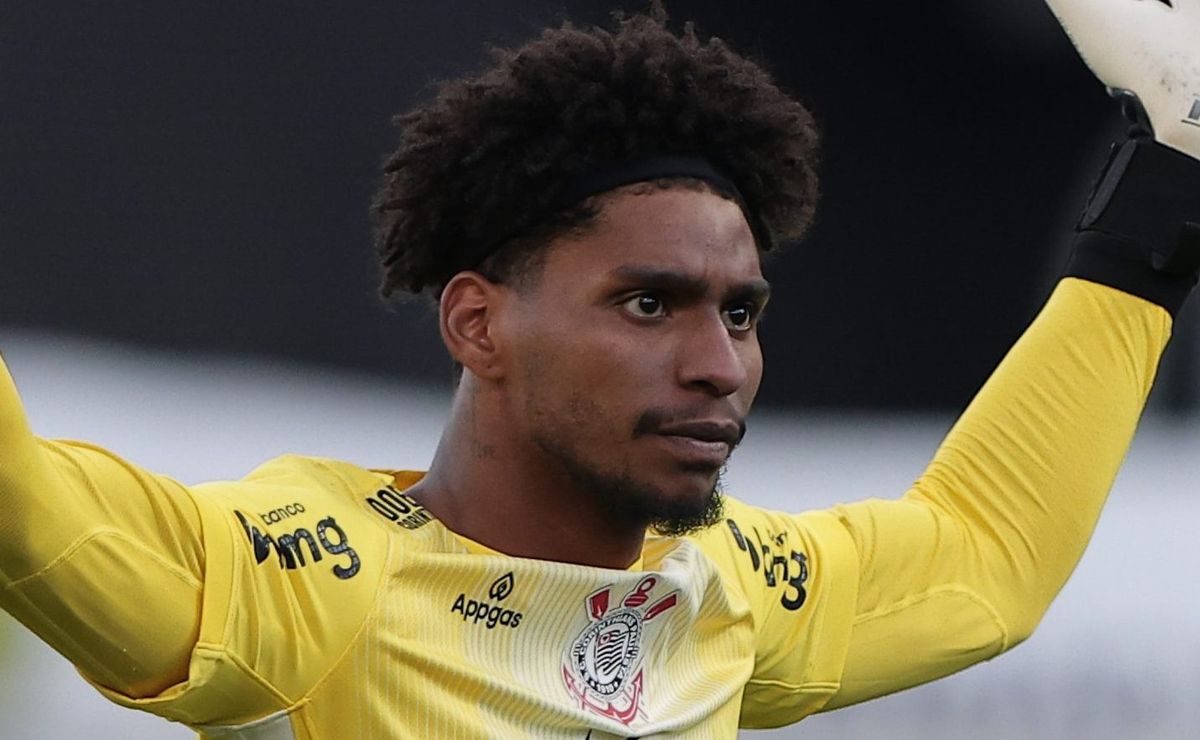 Hugo Souza não vê injustiça em saída do Flamengo