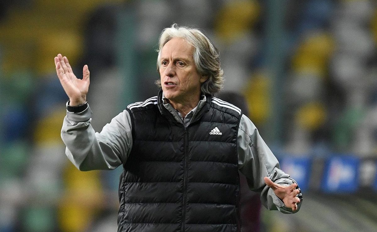 Jorge Jesus no Flamengo substituindo Filipe Luís é descartado