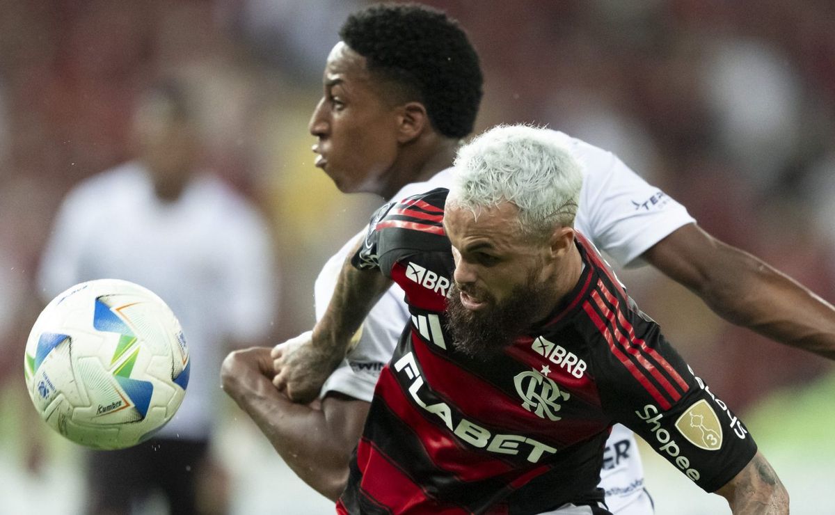Paparazzo critica finalizações dos atacantes do Flamengo