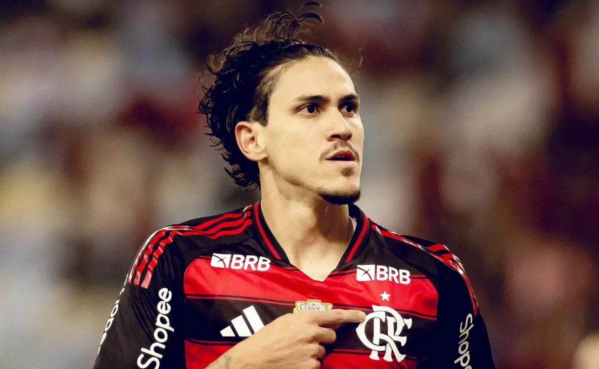 Pedro completa 90 minutos pela primeira vez desde a lesão